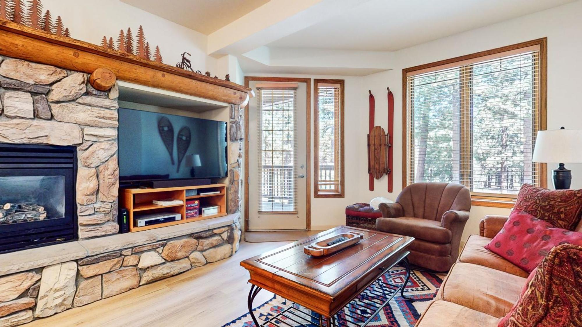 Mammoth Green 118 Located On Sierra Star Golf Course, Private Patio, Summer Pool Condo Mammoth Lakes Eksteriør bilde
